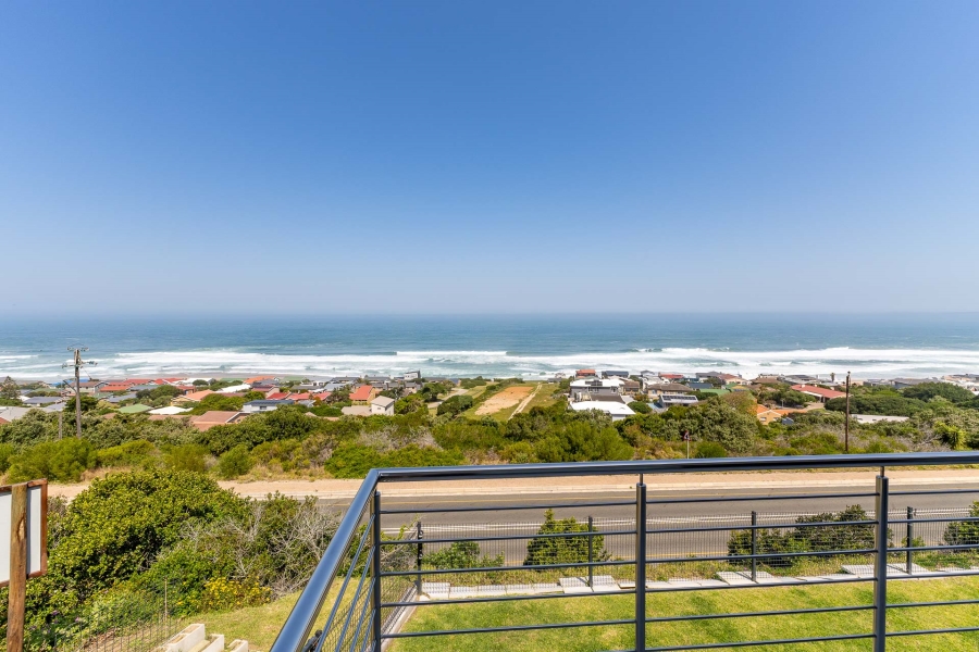 3 Bedroom Property for Sale in Pienaarstrand Western Cape